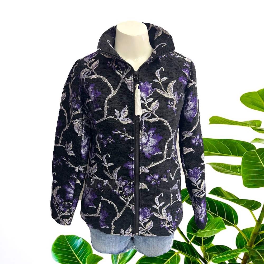 NWOT SUSAN GRAVER TAPESTRY FLORAL JACKET ZIPPER AND TWO POCKETS